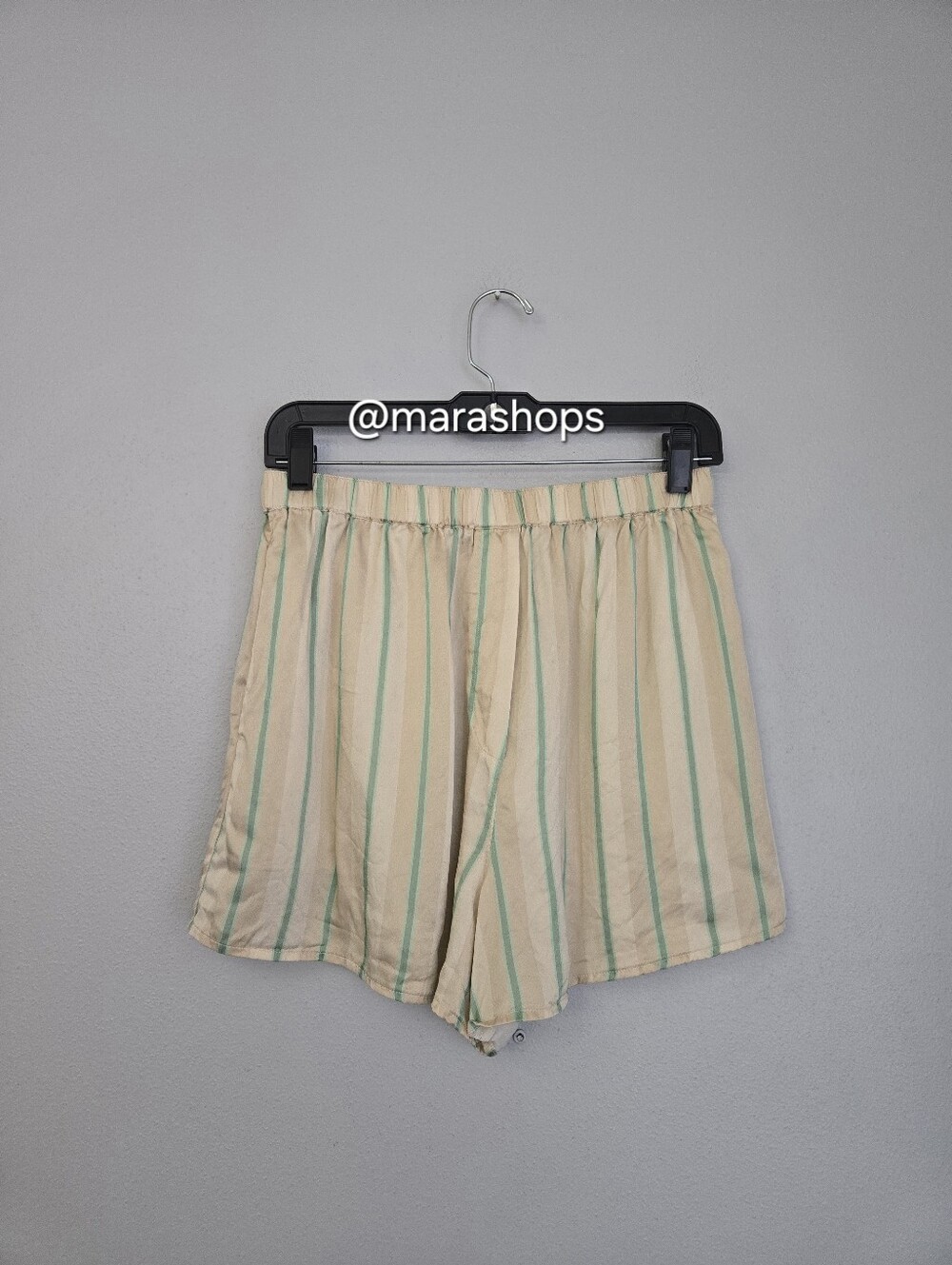 Lunya Washable Silk Relaxed Button Up Short Set - Picture 7 of 10